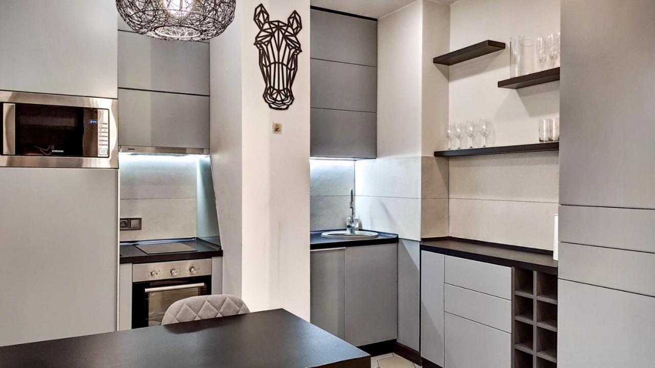 Petrovdom 52,67,205,213 In Smart Apartments In New York Concept House Kiev Exterior foto