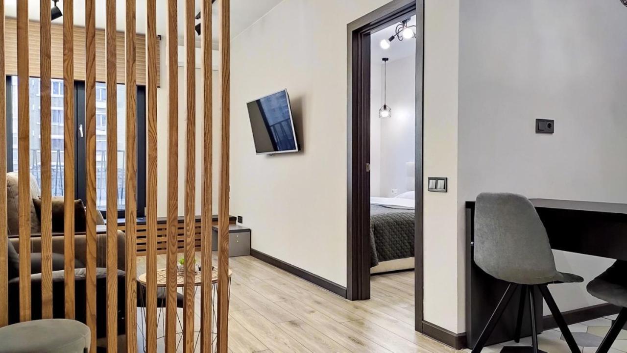 Petrovdom 52,67,205,213 In Smart Apartments In New York Concept House Kiev Exterior foto